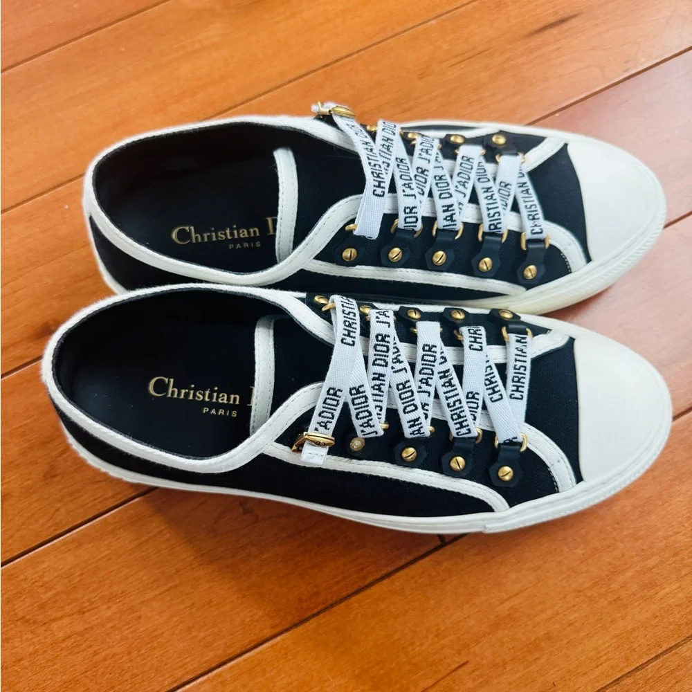 Dior Black and White Low-Top Sneakers - Picture 8 of 10